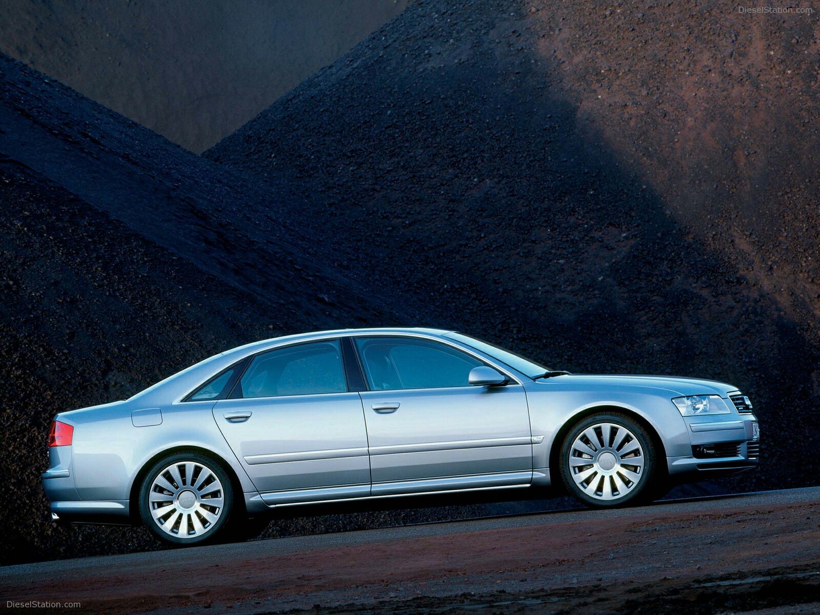 Audi A8 (2004)